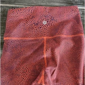 Lululemon printed wunder under